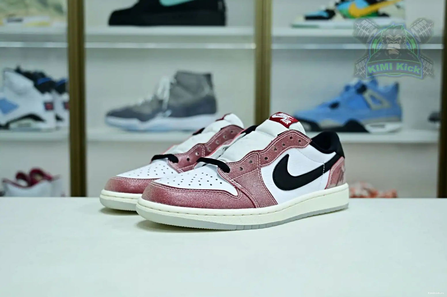 Trophy Kimikick Air x Jordan Room Low Jordan1 OG 0606